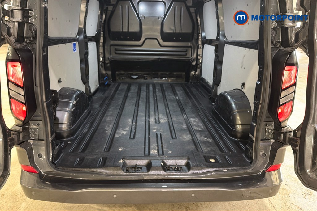 Ford Transit Custom Limited Automatic Diesel Panel Van - Stock Number (1634892) - 33rd supplementary image