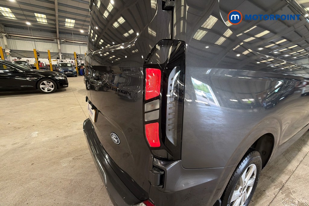 Ford Transit Custom Limited Automatic Diesel Panel Van - Stock Number (1634892) - 38th supplementary image