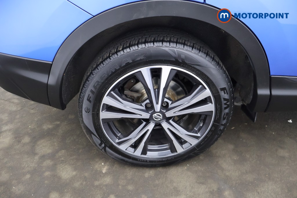 Nissan Qashqai N-Connecta Manual Petrol SUV - Stock Number (1635646) - 3rd supplementary image
