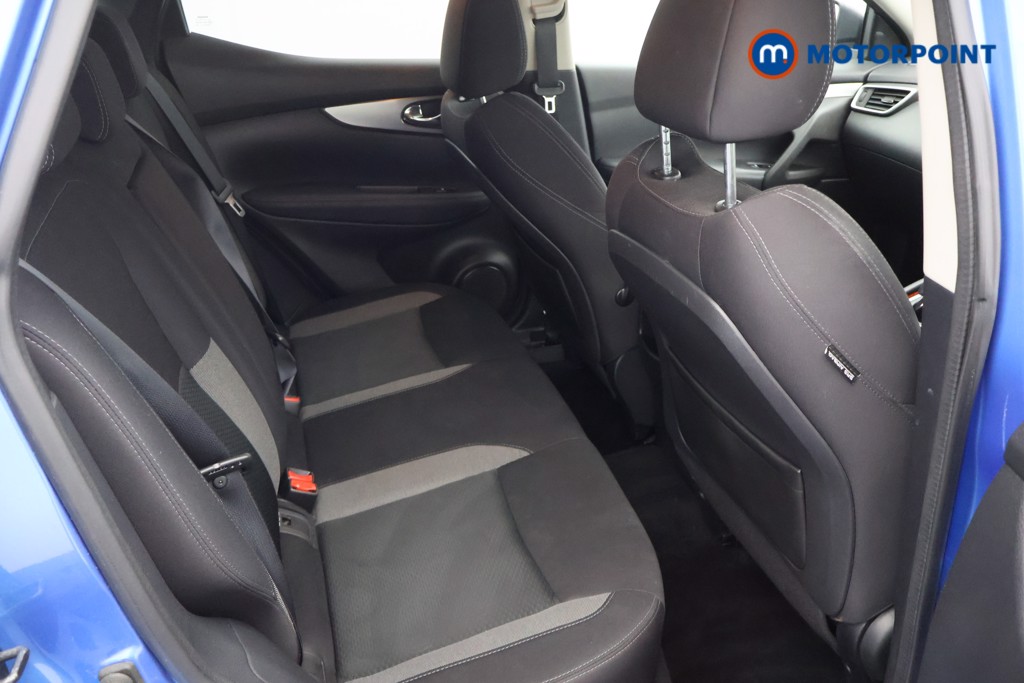 Nissan Qashqai N-Connecta Manual Petrol SUV - Stock Number (1635646) - 18th supplementary image