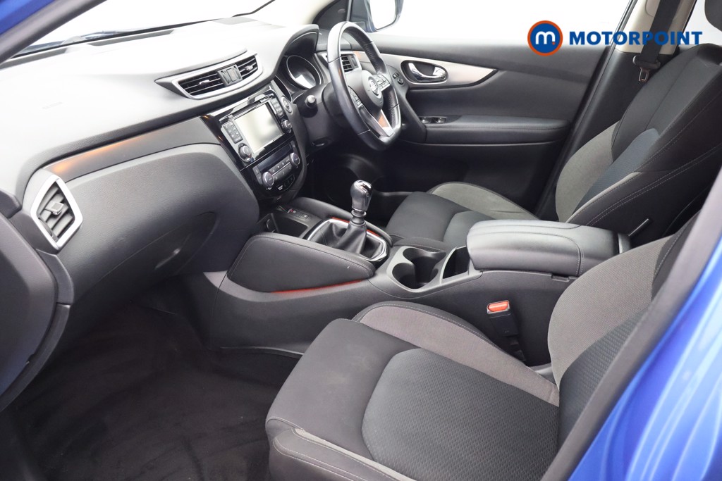 Nissan Qashqai N-Connecta Manual Petrol SUV - Stock Number (1635646) - 23rd supplementary image