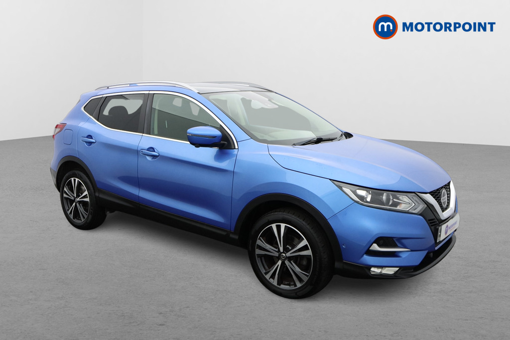 Nissan Qashqai N-Connecta Manual Petrol SUV - Stock Number (1635646) - Drivers side front corner
