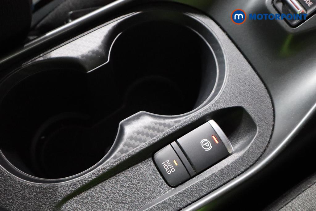 Nissan Juke N-Connecta Manual Petrol SUV - Stock Number (1635837) - 10th supplementary image