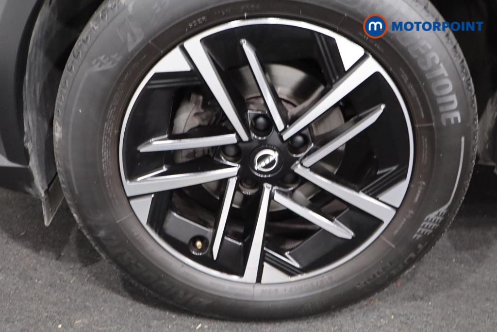 Nissan Juke N-Connecta Manual Petrol SUV - Stock Number (1635837) - 20th supplementary image