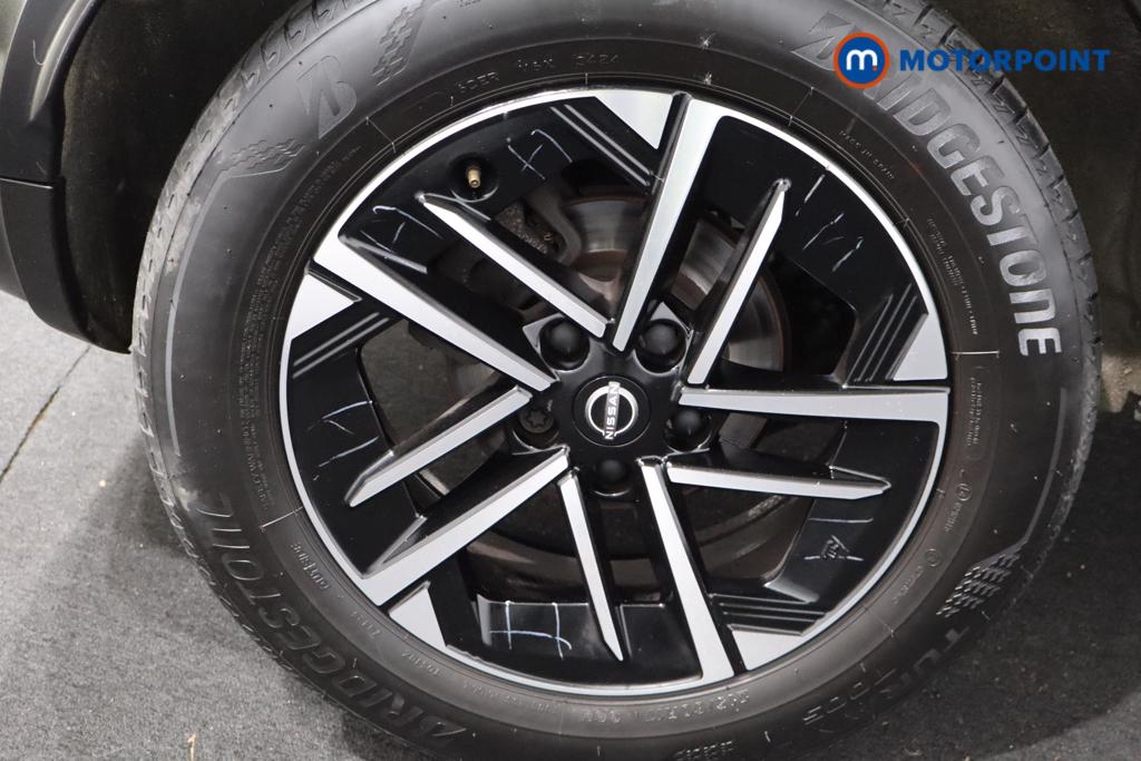Nissan Juke N-Connecta Manual Petrol SUV - Stock Number (1635837) - 22nd supplementary image
