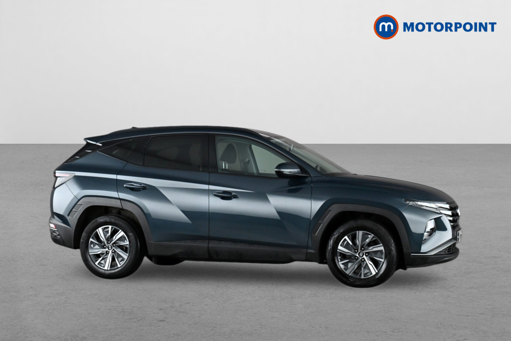 Hyundai Tucson Se Connect Manual Petrol SUV - Stock Number (1636491) - Drivers side