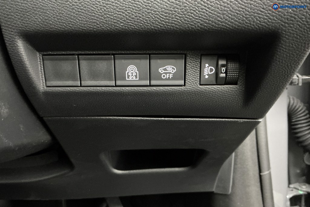 Peugeot 208 Allure Automatic Petrol Hatchback - Stock Number (1636711) - 24th supplementary image
