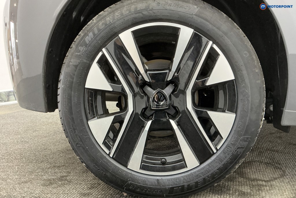 Peugeot 208 Allure Automatic Petrol Hatchback - Stock Number (1636711) - 37th supplementary image