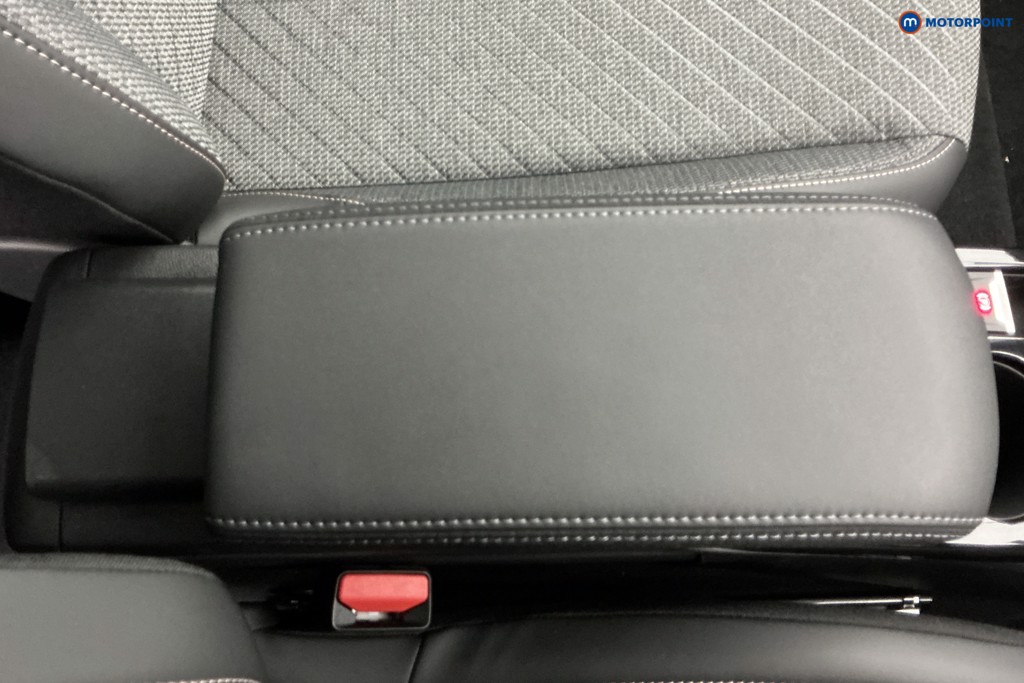 Peugeot 208 Allure Automatic Petrol Hatchback - Stock Number (1636799) - 14th supplementary image