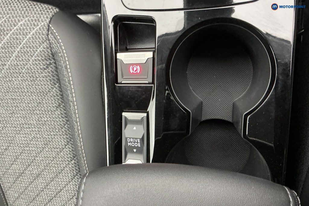 Peugeot 208 Allure Automatic Petrol Hatchback - Stock Number (1636799) - 16th supplementary image