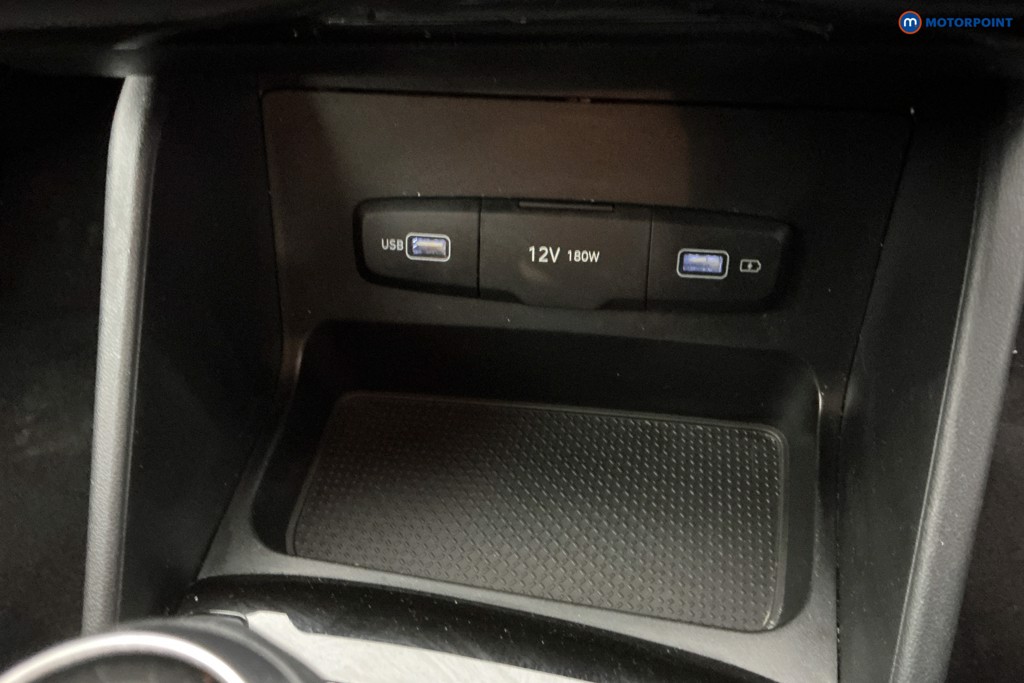 Hyundai Tucson Se Connect Manual Petrol SUV - Stock Number (1637884) - 18th supplementary image