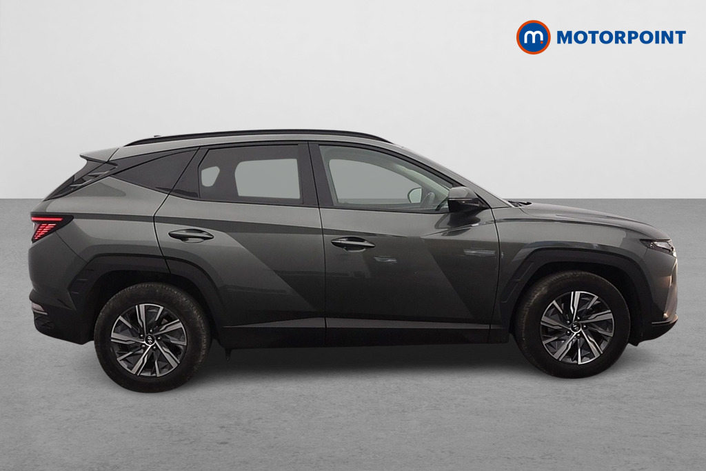 Hyundai Tucson Se Connect Manual Petrol SUV - Stock Number (1637884) - Drivers side