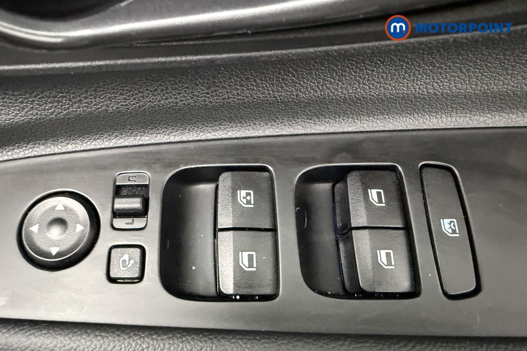 Hyundai I20 Ultimate Manual Petrol Hatchback - Stock Number (1638311) - 19th supplementary image