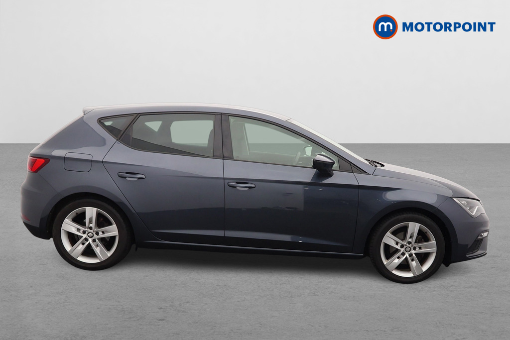 Seat Leon FR Manual Petrol Hatchback - Stock Number (1638342) - Drivers side