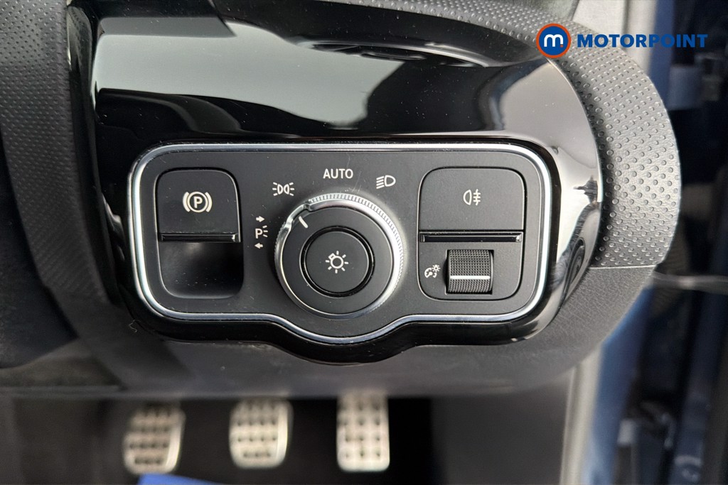 Mercedes-Benz A Class Amg Line Manual Petrol Hatchback - Stock Number (1638448) - 18th supplementary image