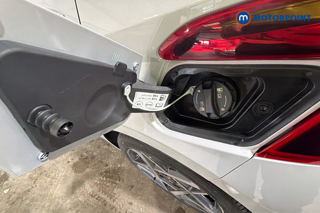 Hyundai I20 Ultimate Manual Petrol Hatchback - Stock Number (1638552) - 41st supplementary image