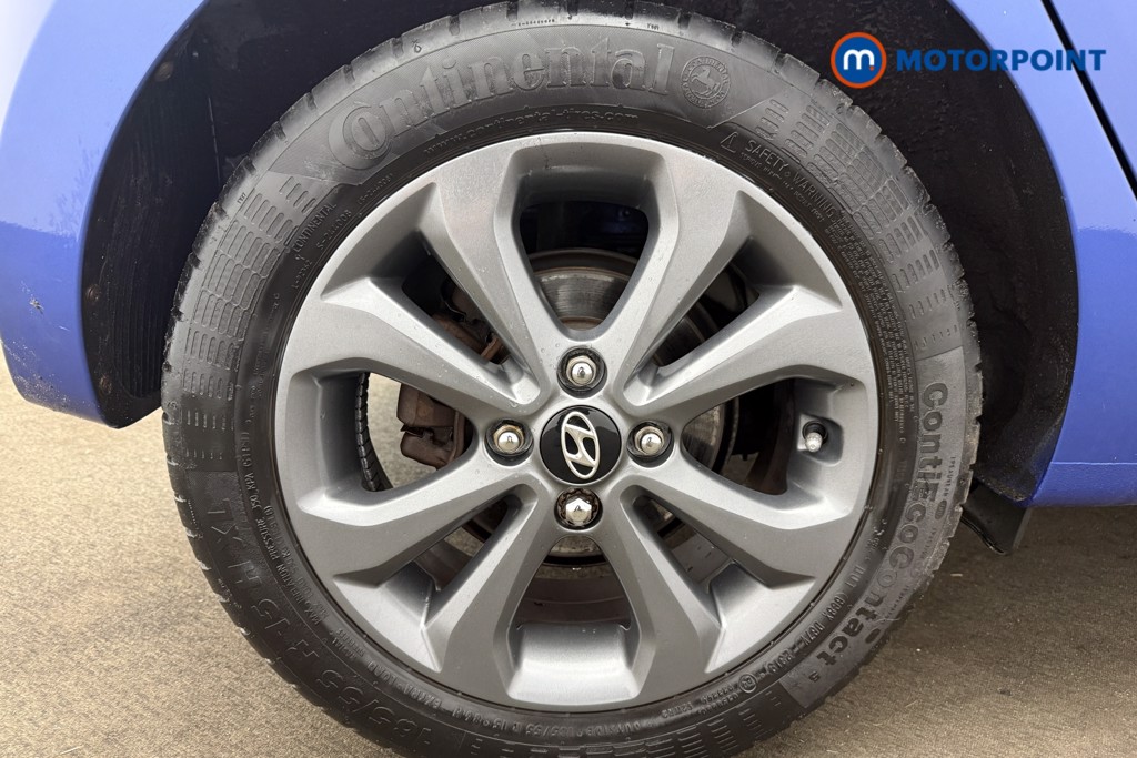 Hyundai I10 Play Manual Petrol Hatchback - Stock Number (1638607) - 2nd supplementary image