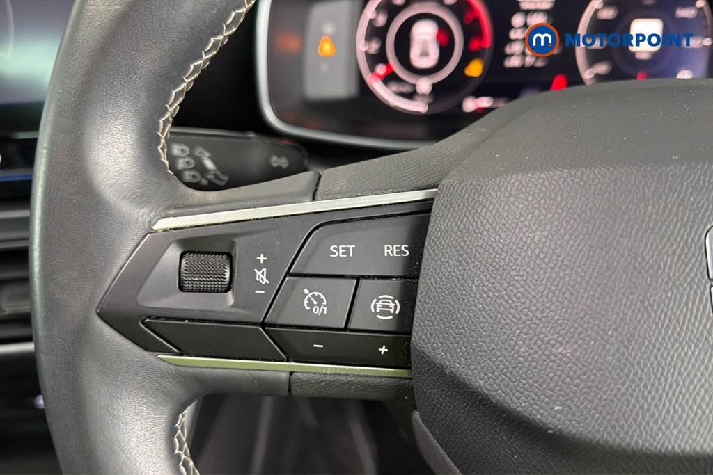 Seat Leon Se Dynamic Manual Petrol Hatchback - Stock Number (1638657) - 3rd supplementary image