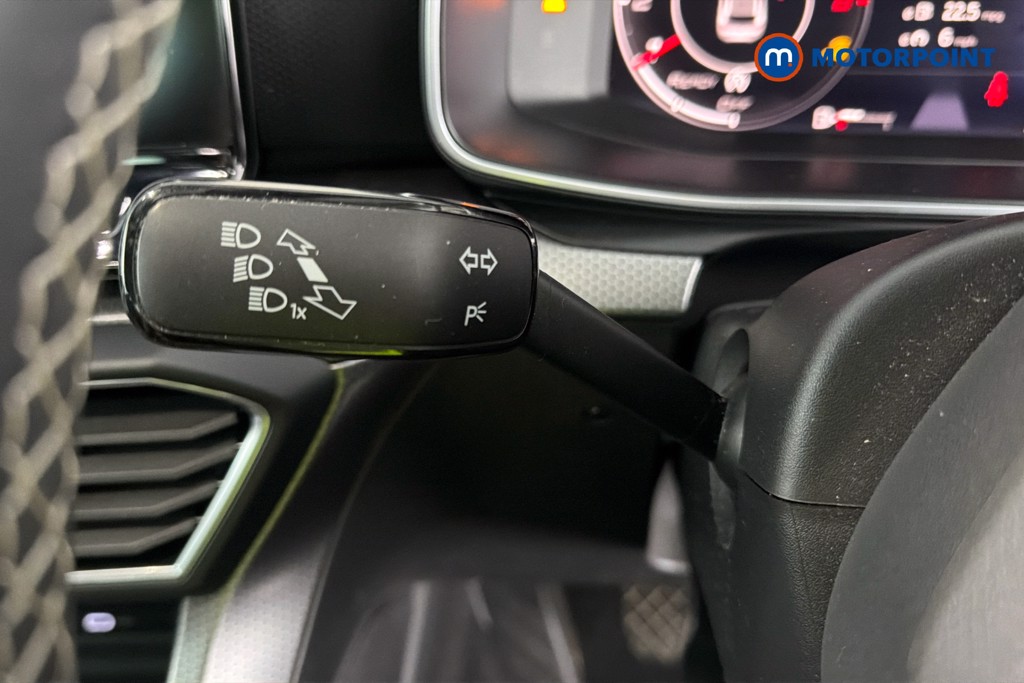 Seat Leon Se Dynamic Manual Petrol Hatchback - Stock Number (1638657) - 6th supplementary image