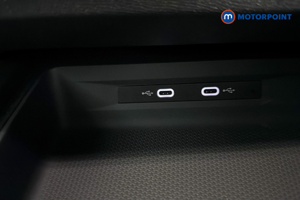 Seat Leon Se Dynamic Manual Petrol Hatchback - Stock Number (1638657) - 17th supplementary image