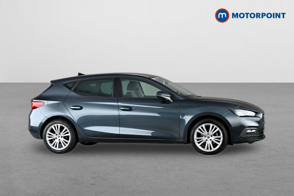 Seat Leon Se Dynamic Manual Petrol Hatchback - Stock Number (1638657) - Drivers side
