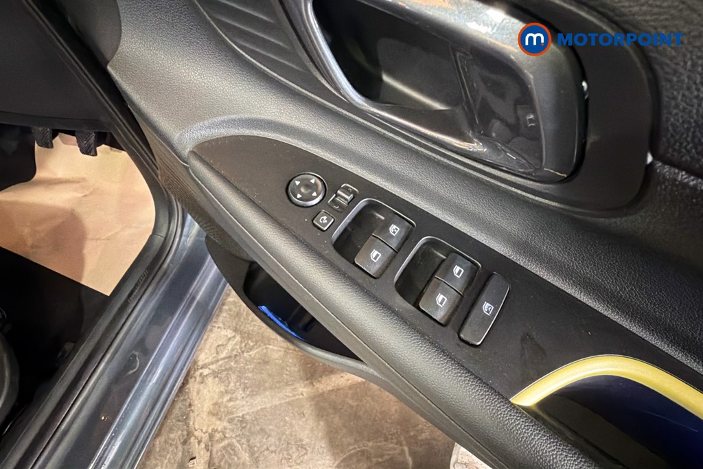 Hyundai I20 Ultimate Manual Petrol Hatchback - Stock Number (1638758) - 20th supplementary image