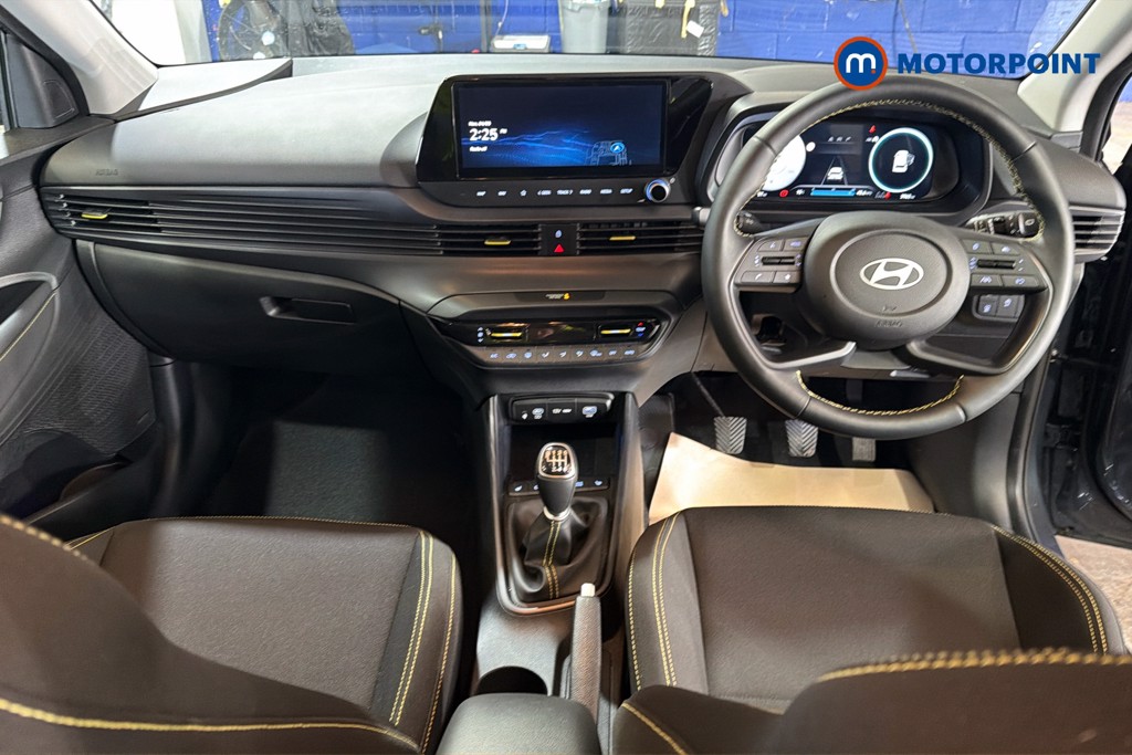 Hyundai I20 Ultimate Manual Petrol Hatchback - Stock Number (1638758) - 1st supplementary image