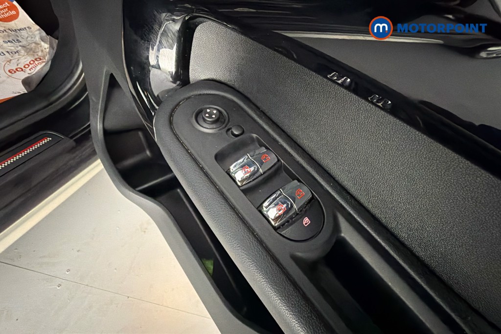 Mini Countryman Cooper Sport Manual Petrol SUV - Stock Number (1638879) - 20th supplementary image