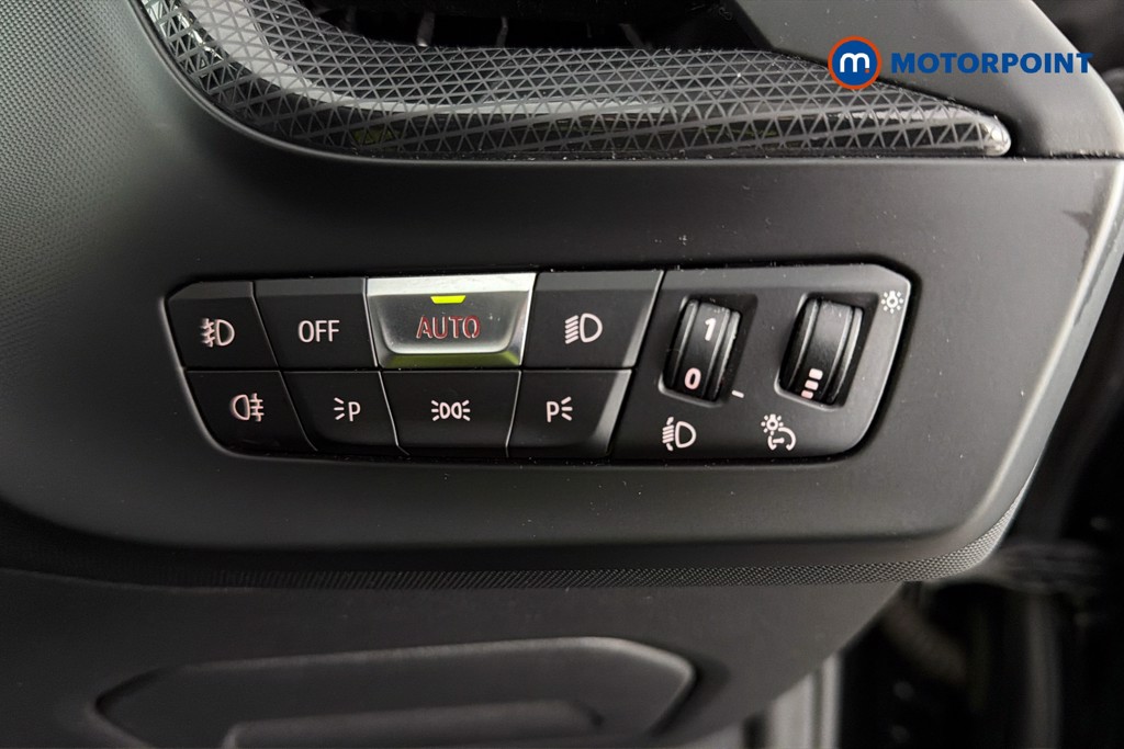 BMW 2 Series Sport Manual Petrol Saloon - Stock Number (1638913) - 18th supplementary image