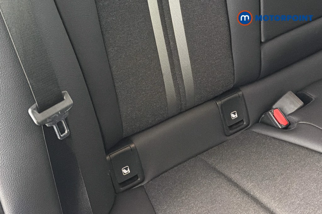BMW 2 Series Sport Manual Petrol Saloon - Stock Number (1638913) - 29th supplementary image