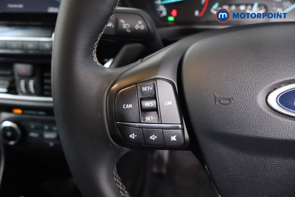 Ford Fiesta Zetec Manual Petrol Hatchback - Stock Number (1639063) - 7th supplementary image