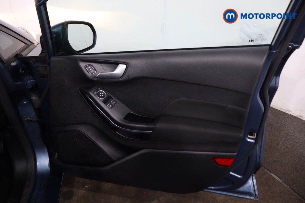 Ford Fiesta Zetec Manual Petrol Hatchback - Stock Number (1639063) - 22nd supplementary image