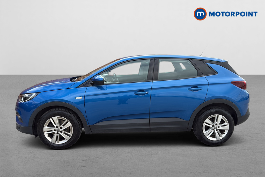 Vauxhall Grandland X SE Manual Diesel SUV - Stock Number (1639179) - Drivers side