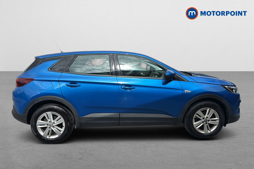 Vauxhall Grandland X SE Manual Diesel SUV - Stock Number (1639179) - Passenger side