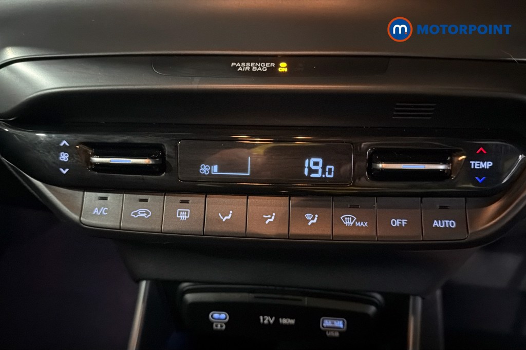 Hyundai I20 Premium Automatic Petrol Hatchback - Stock Number (1639532) - 12th supplementary image