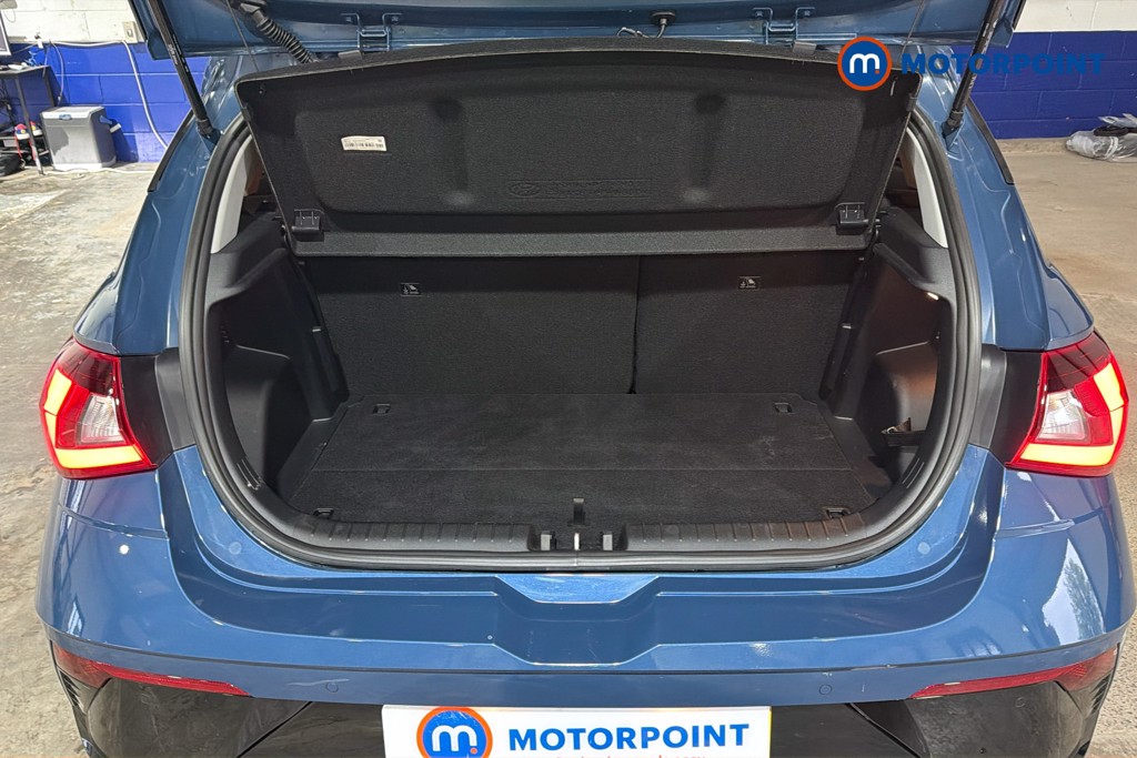 Hyundai I20 Premium Automatic Petrol Hatchback - Stock Number (1639532) - 33rd supplementary image