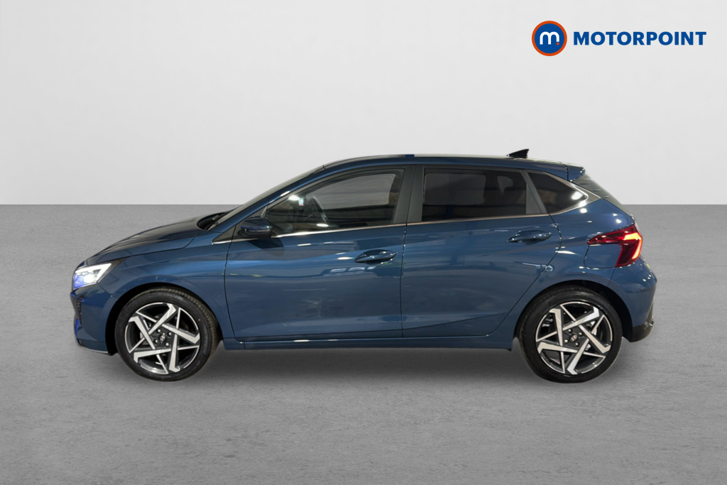 Hyundai I20 Premium Automatic Petrol Hatchback - Stock Number (1639532) - Passenger side