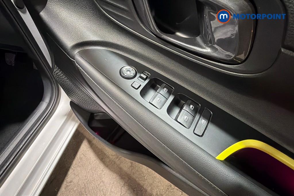 Hyundai I20 Ultimate Manual Petrol Hatchback - Stock Number (1640062) - 20th supplementary image