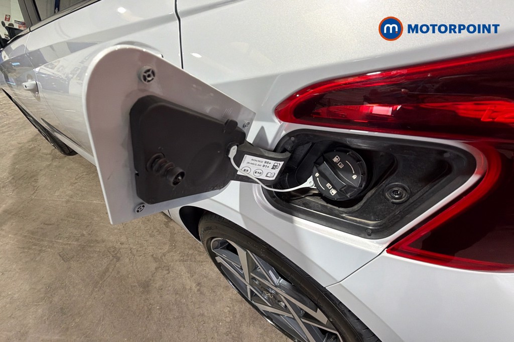 Hyundai I20 Ultimate Manual Petrol Hatchback - Stock Number (1640062) - 41st supplementary image