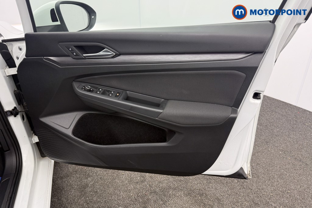 Volkswagen Golf Style Automatic Diesel Estate - Stock Number (1640127) - 2nd supplementary image
