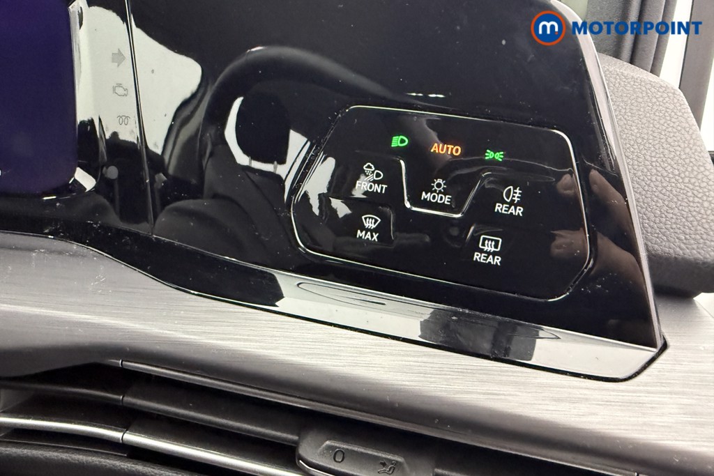 Volkswagen Golf Style Automatic Diesel Estate - Stock Number (1640127) - 4th supplementary image