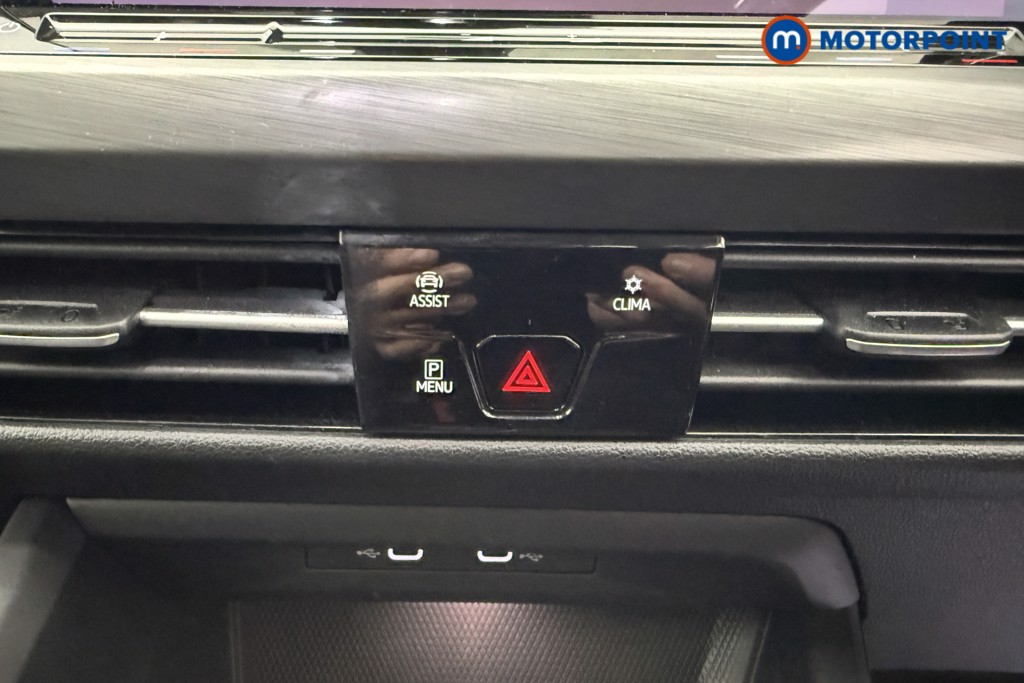 Volkswagen Golf Style Automatic Diesel Estate - Stock Number (1640127) - 13th supplementary image