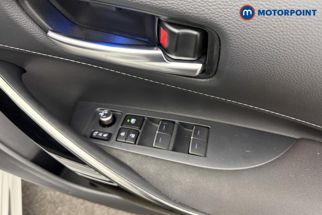 Toyota Corolla Gr Sport Automatic Petrol-Electric Hybrid Estate - Stock Number (1640210) - 3rd supplementary image