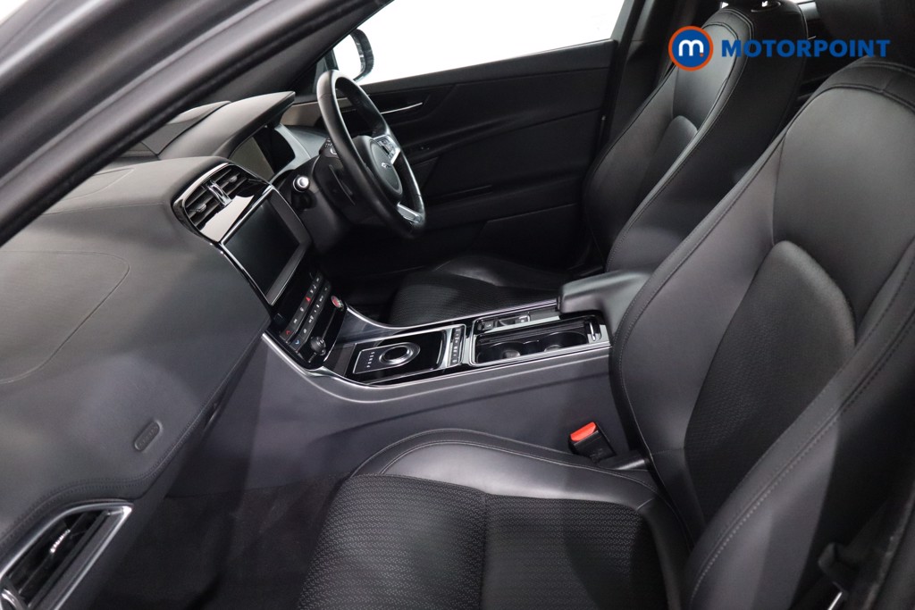 Jaguar XE Portfolio Automatic Petrol Saloon - Stock Number (1640234) - 4th supplementary image