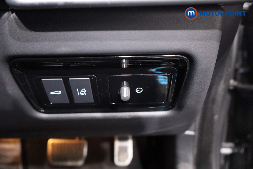 Jaguar XE Portfolio Automatic Petrol Saloon - Stock Number (1640234) - 17th supplementary image