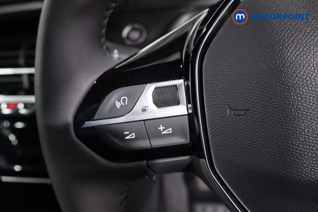Peugeot 2008 Allure Manual Petrol SUV - Stock Number (1640306) - 7th supplementary image