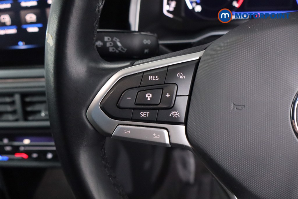 Volkswagen Polo R-Line Manual Petrol Hatchback - Stock Number (1640432) - 7th supplementary image