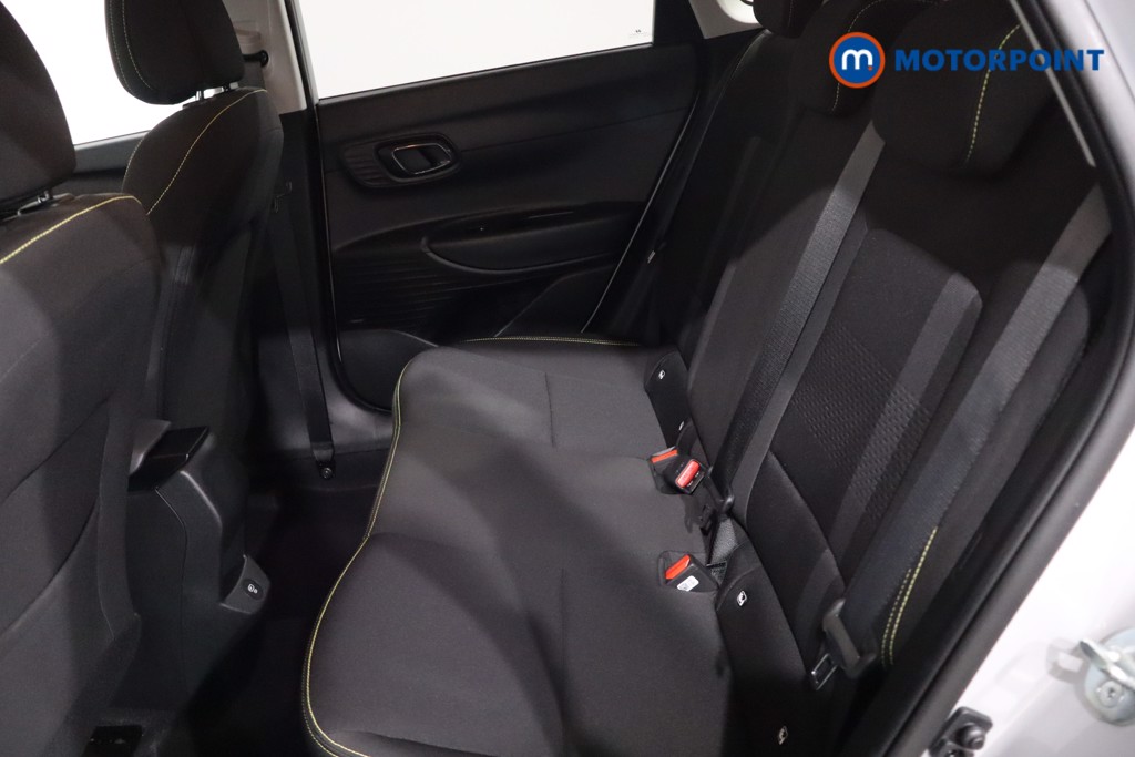 Hyundai I20 Ultimate Manual Petrol Hatchback - Stock Number (1640451) - 5th supplementary image