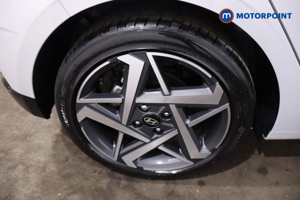Hyundai I20 Ultimate Manual Petrol Hatchback - Stock Number (1640451) - 9th supplementary image