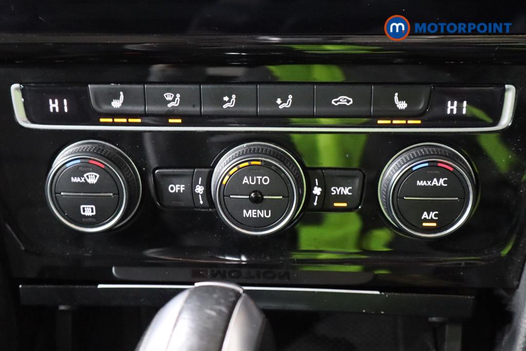 Volkswagen Golf R Automatic Petrol Hatchback - Stock Number (1640663) - 11th supplementary image